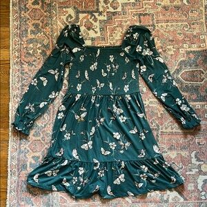 NWOT The Commons Green Smocked Dress with Puff Sleeves - Large (10/12)